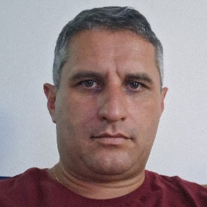 HIGOR HOWELER 