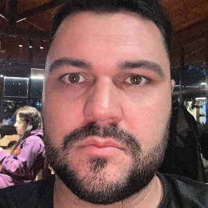 WILLIAM MOURA DE OLIVEIRA 