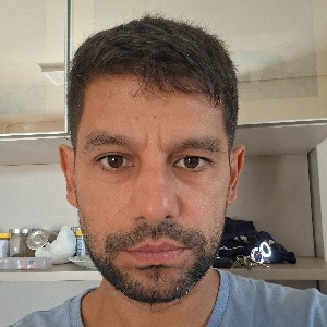 ALESSANDRO DAMIÃO MAKVITZ 